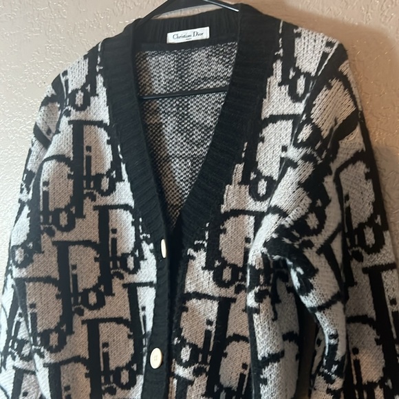 Traded.  CD Cardigan Monogram Knitted - Picture 2 of 4